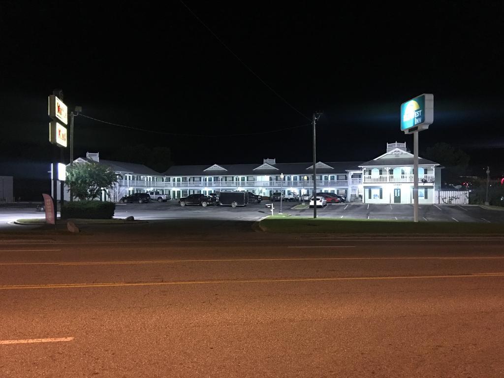 Key West Inn - Chatsworth Εξωτερικό φωτογραφία